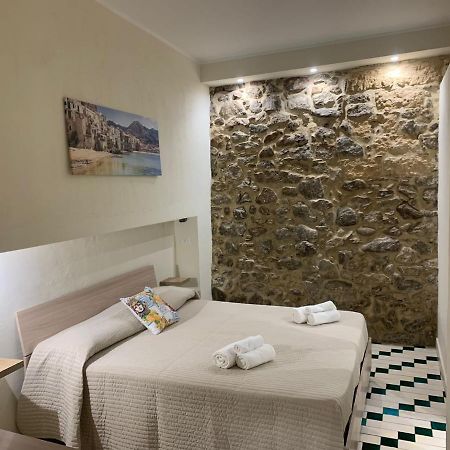 Vitrani'S House Apartments Cefalu Exterior photo