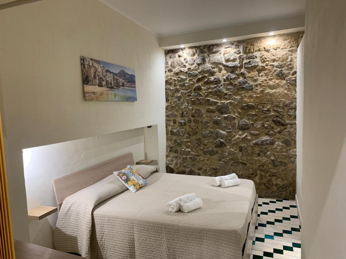 Vitrani'S House Apartments Cefalu Exterior photo