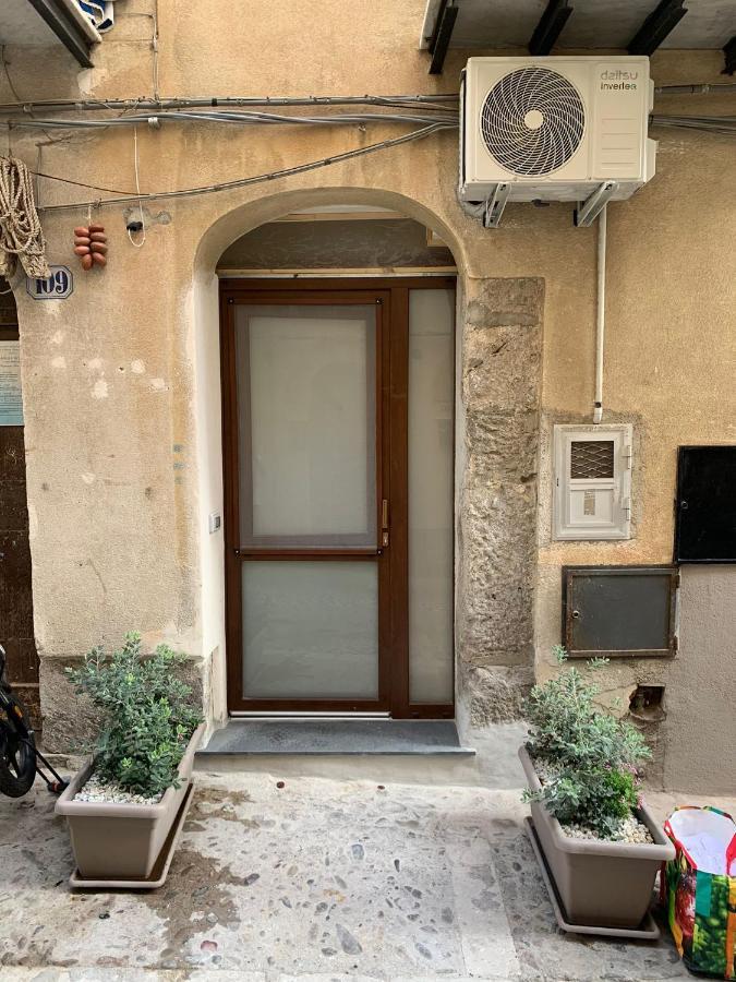 Vitrani'S House Apartments Cefalu Exterior photo